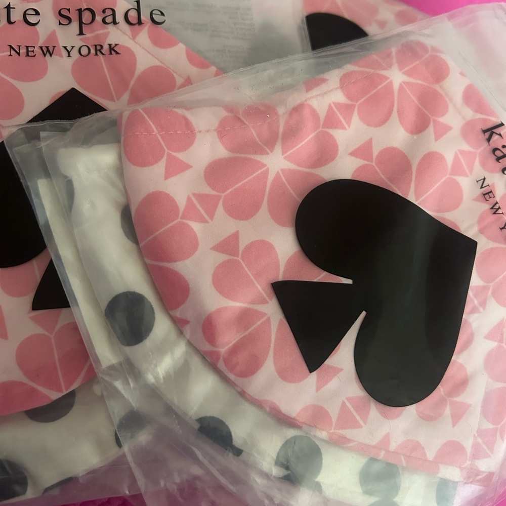 Kate Spade Mask Set ♠️ - Picture 4 of 4